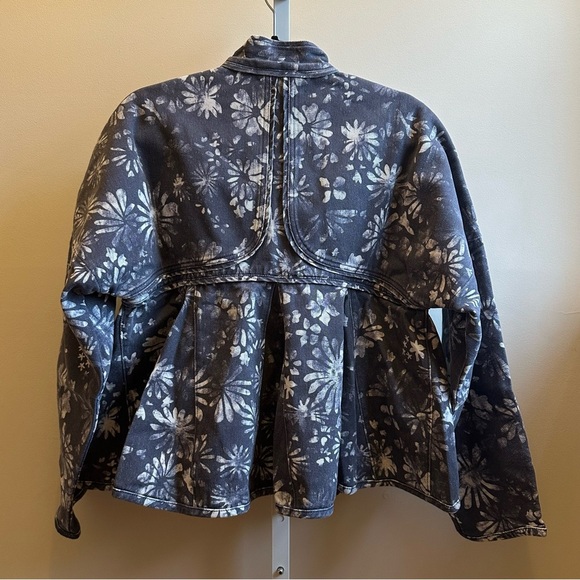 NWOT Free People Lua Bed Jacket XS Blue White Floral - Picture 6 of 10